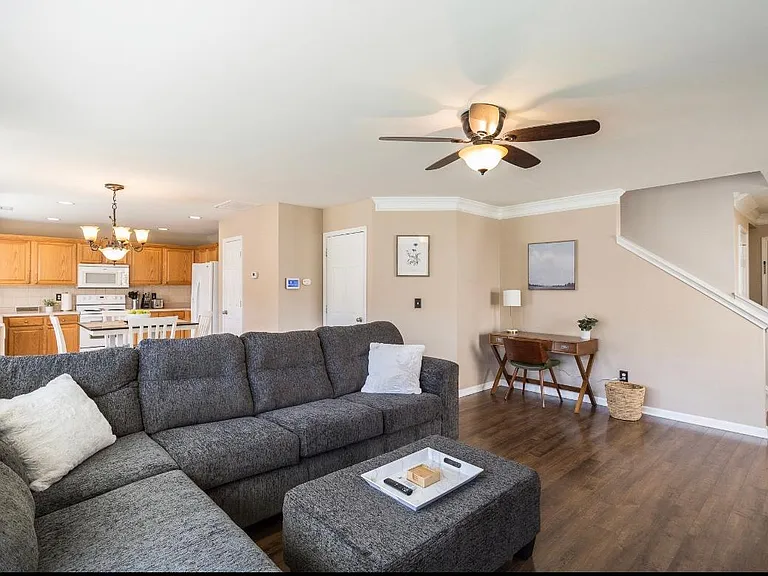 160 Solheim Ln — Photo 6
