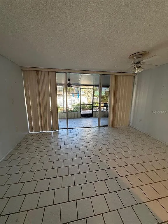 2 bed, 2.5 bath, 1252 sqft, $1,800 — Photo 4