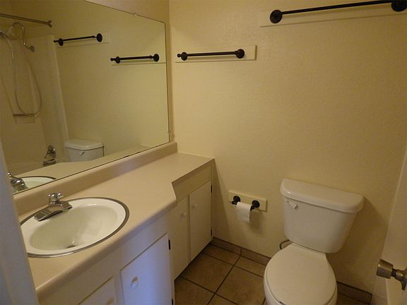 4th image of 300 Hidden Way APT 7