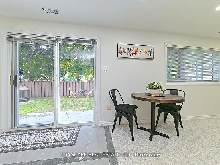 354 Plains Rd W — Photo 7