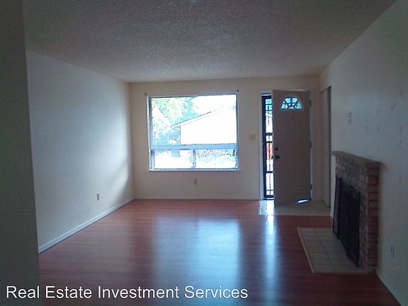 3rd image of 6115 88th St SW APT F1