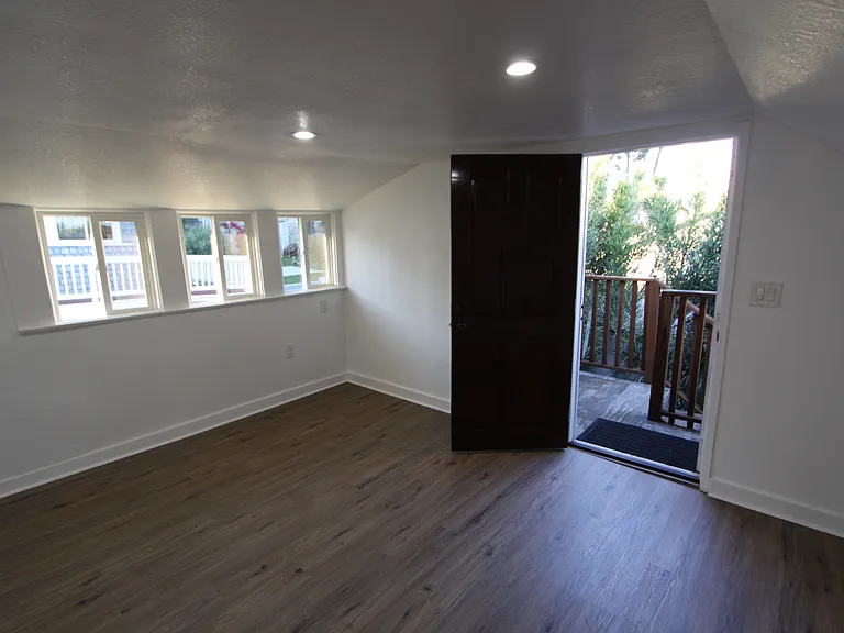 335 1/2 N Avenue 53 — Photo 18