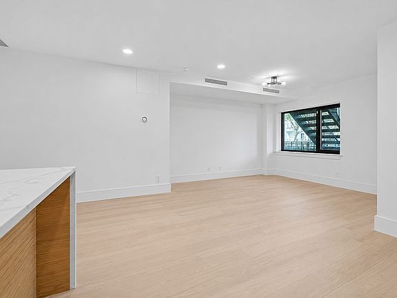 2nd image of 118 Madison St #1