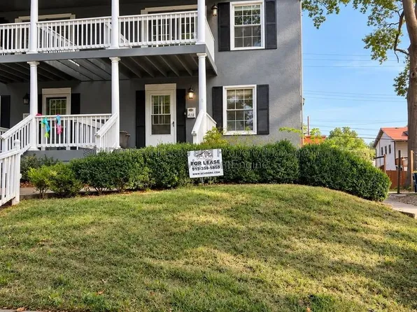 418 E 63rd Ter, Kansas City, MO 64110