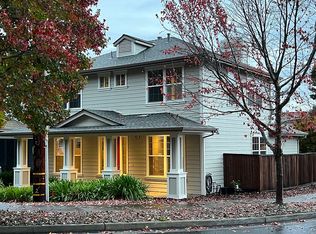 651 McGinnis Cir, Cotati, CA 94931