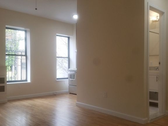 2nd image of 239 E 116th St #2FW