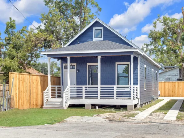 1708 Gentry St #A-b, Houston, TX 77009