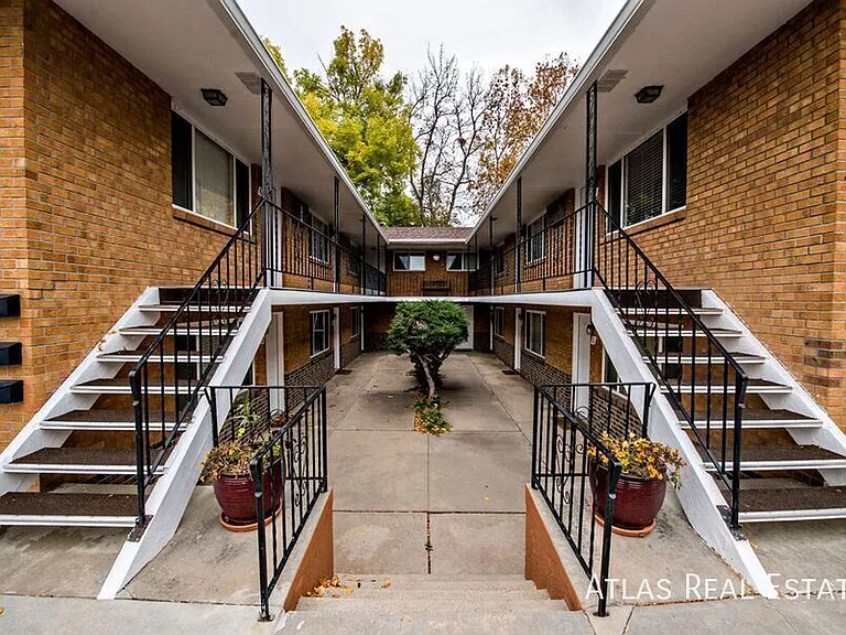 27 Denver Way #6 — Photo 8
