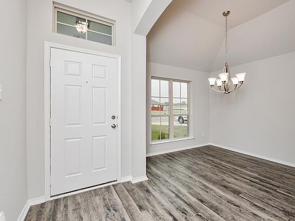 3rd image of 1227 Lilac Ledge Dr