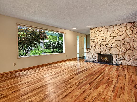 3rd image of 1424 NW 204th Pl