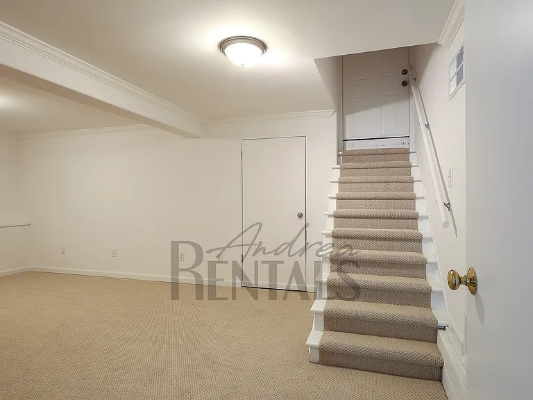5555 Harbord Dr — Photo 42