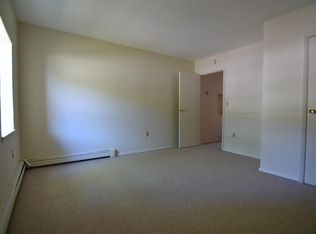 10 Delavergne Ave APT C, Wappingers Falls, NY 12590