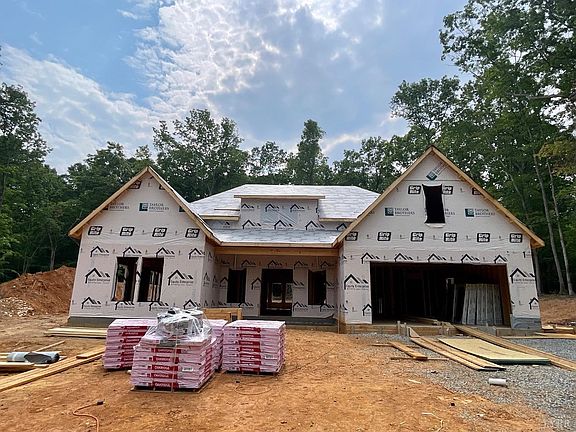 2nd image of 182 Dove Dr