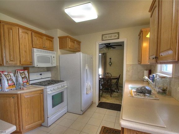 4th image of 4807 Edsal Dr