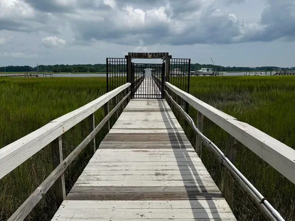 117 Wando Reach Rd, Charleston, SC 29492