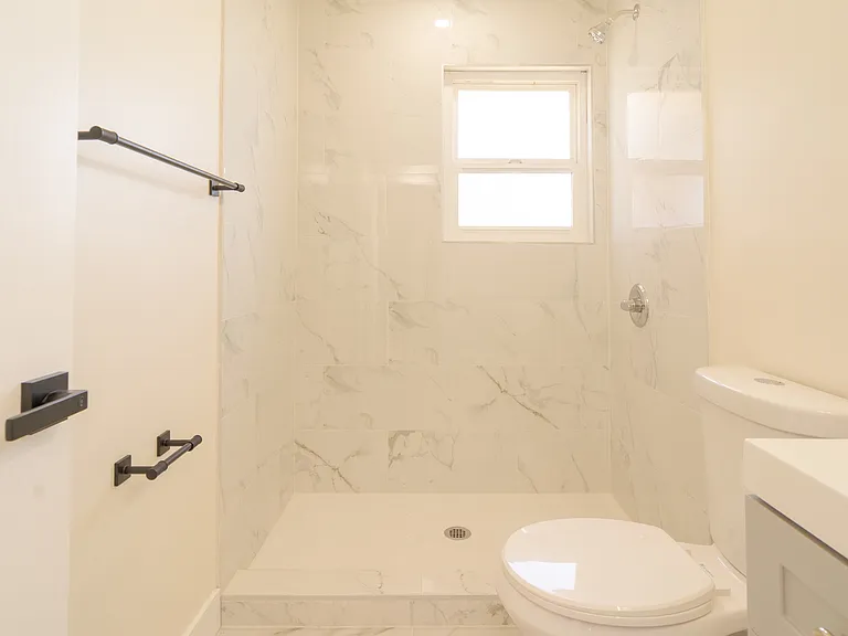 5115-21 Remington Road - 5117 — Photo 15