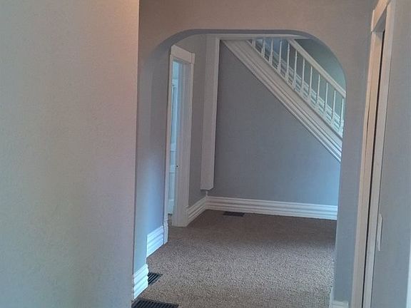 3rd image of 431 Garden St