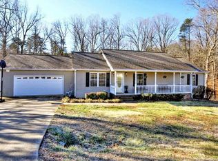 122 S Lynn Hollow Dr, Statesville, NC 28677