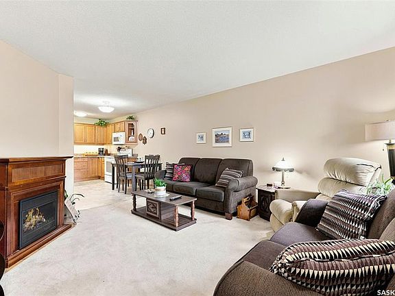3rd image of 386 Cedar Meadow DRIVE