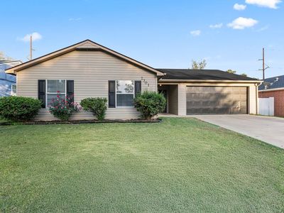 2301 S 17th St, Rogers, AR, 72758