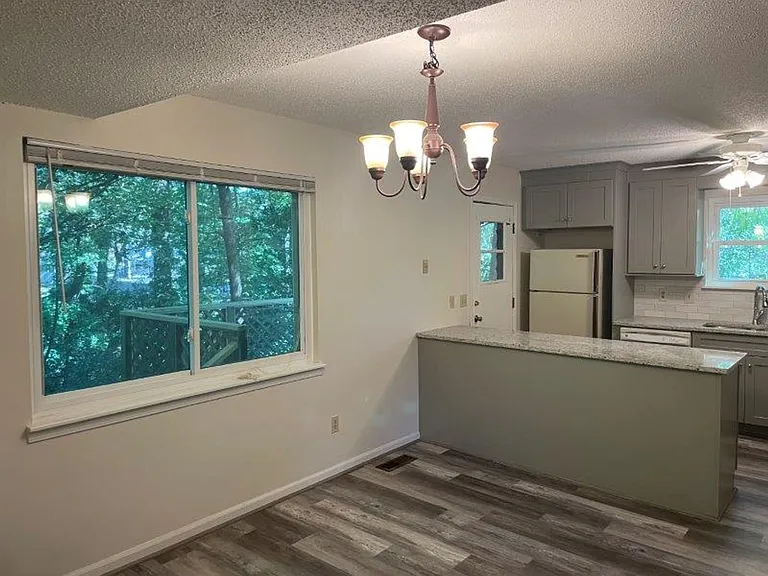 2519 Hawksbury Ln — Photo 13