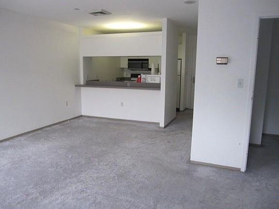 5th image of 100 W Squantum St APT 110