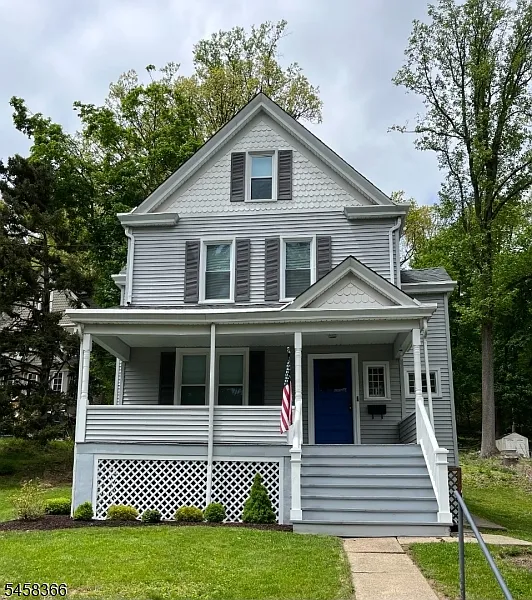 53 Budd St #1