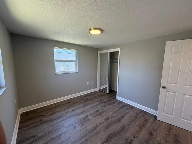 3511 Cambridge St — Photo 21