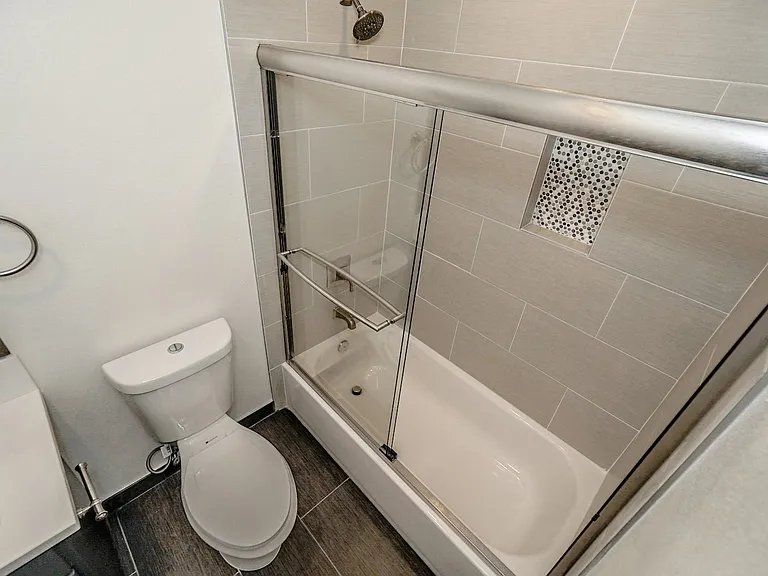 4508 Esmeralda St #1/2 — Photo 16