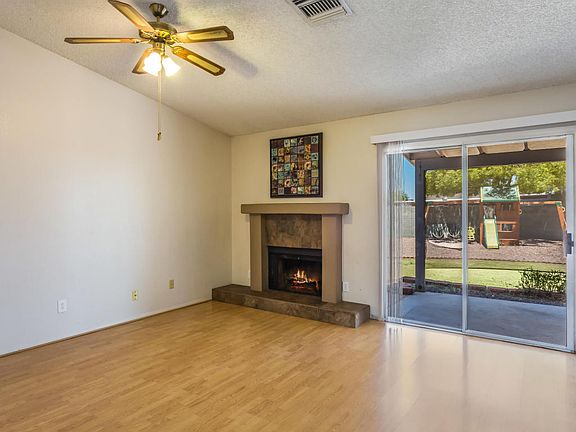 4th image of 10926 W Turney Ave