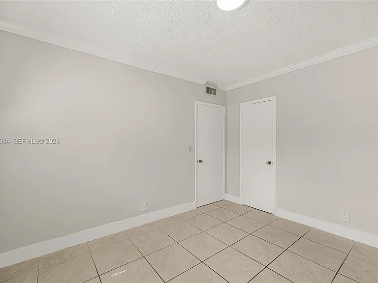 5420 Hollywood Blvd #203 — Photo 18