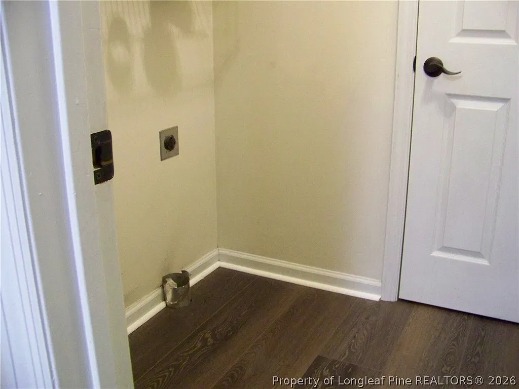 3 bed, 2.0 bath, 1400 sqft, $1,400 — Photo 3