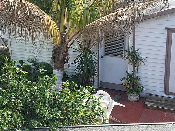 2nd image of 3918 Seminole Ave