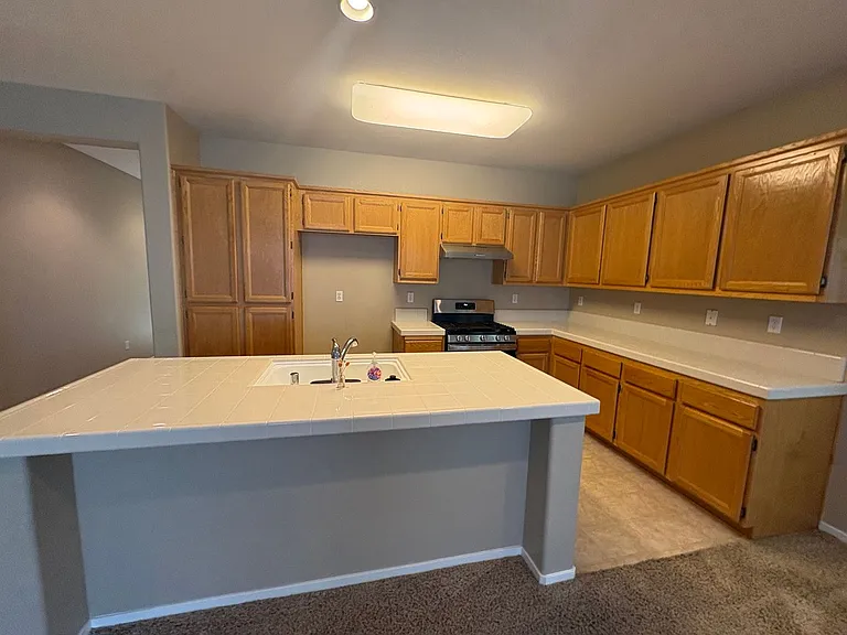 1415 Redding Rd — Photo 8