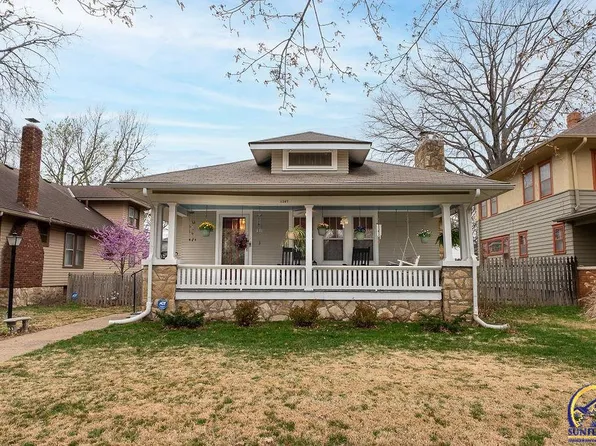 1267 SW Macvicar Ave, Topeka, KS 66604