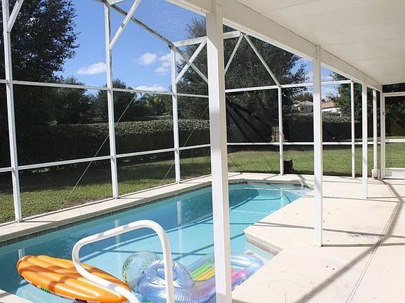3rd image of 456 Windsor Estates Dr
