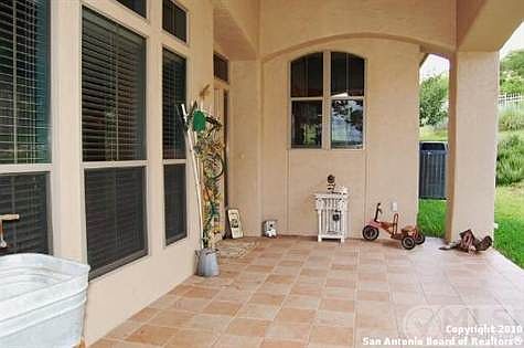 2nd image of 105 Arboleda Cir