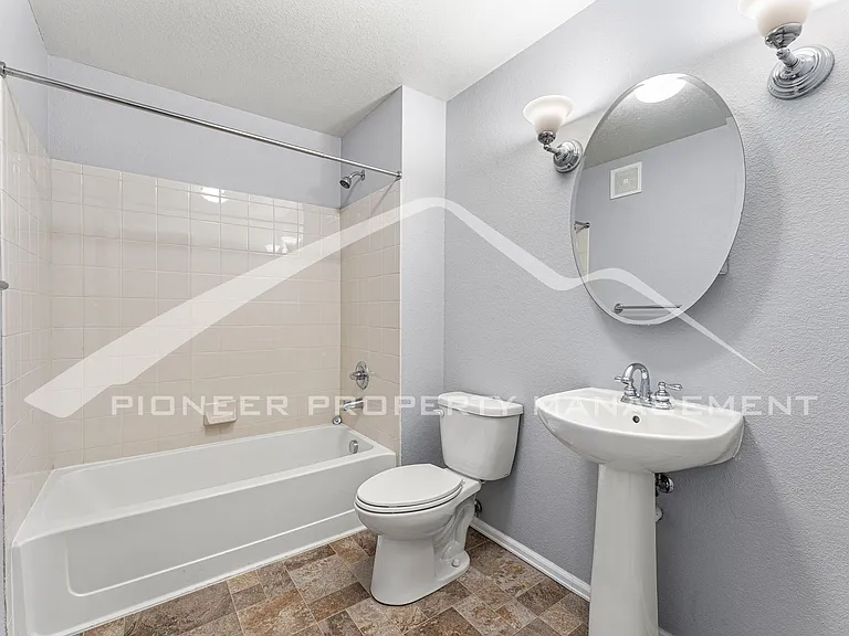 3875 S Dayton St #203 — Photo 15