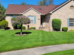 13824 Kahla Dr, Van Buren Township, MI 48111