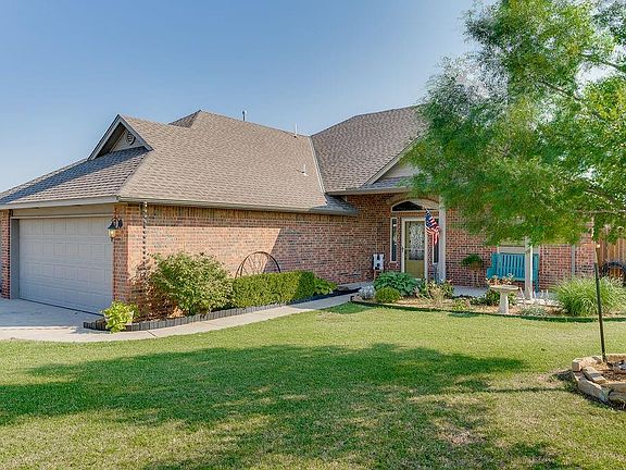 2nd image of 1877 Silver Crossings Cir NE