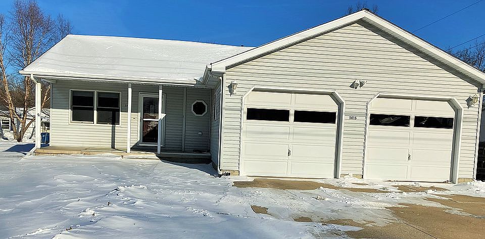 1st image of 1415 Crosstown Ave