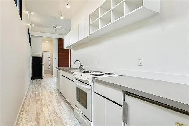 229 Lowerline St — Photo 8