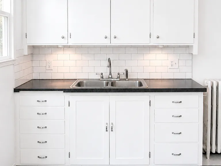 1627 W 9th Ave #B — Photo 3