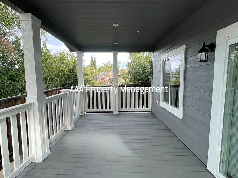 2035 Gill Port Ln #A — Photo 14