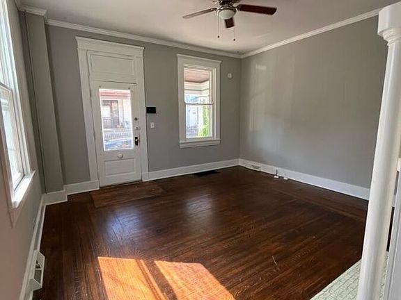 3rd image of 622 W 12th St #1