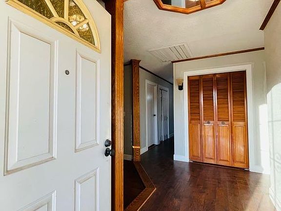 3rd image of 2414 S Divisadero St