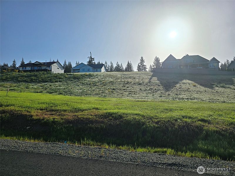 2nd image of 90 E Virgil Drive W