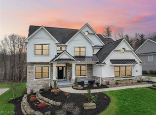 3714 Braemar Dr, Broadview Heights, OH 44147