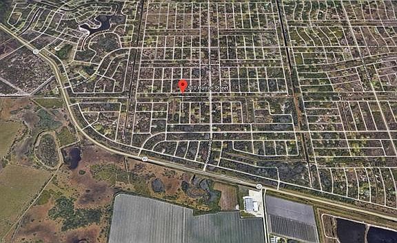 3rd image of 510 Hutton St