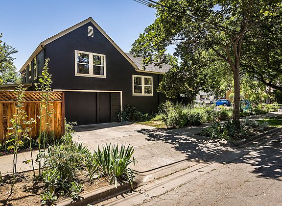 4th image of 905 2nd St